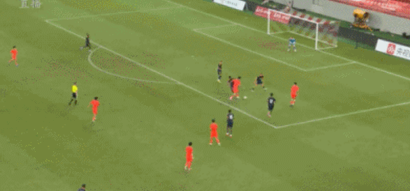 半场-U17国足暂1-0阿森纳U17 赵松源一条龙破门